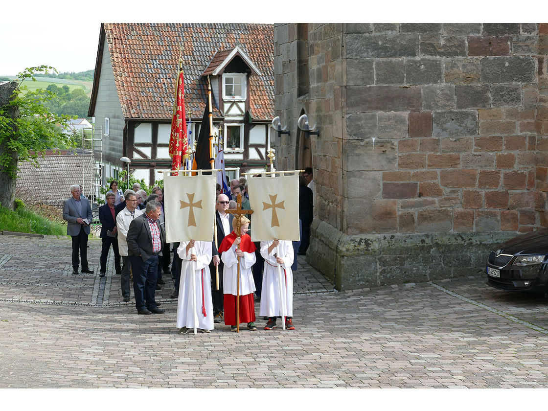 Bittprozession an Christi Himmelfahrt (Foto: Karl-Franz Thiede)